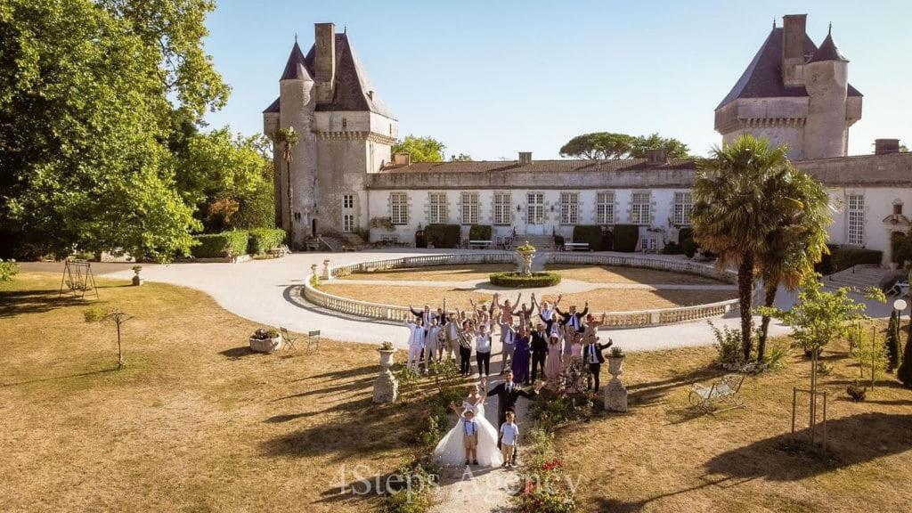 Chateau De Mornay Saint-Pierre-de-l'Isle Exterior photo